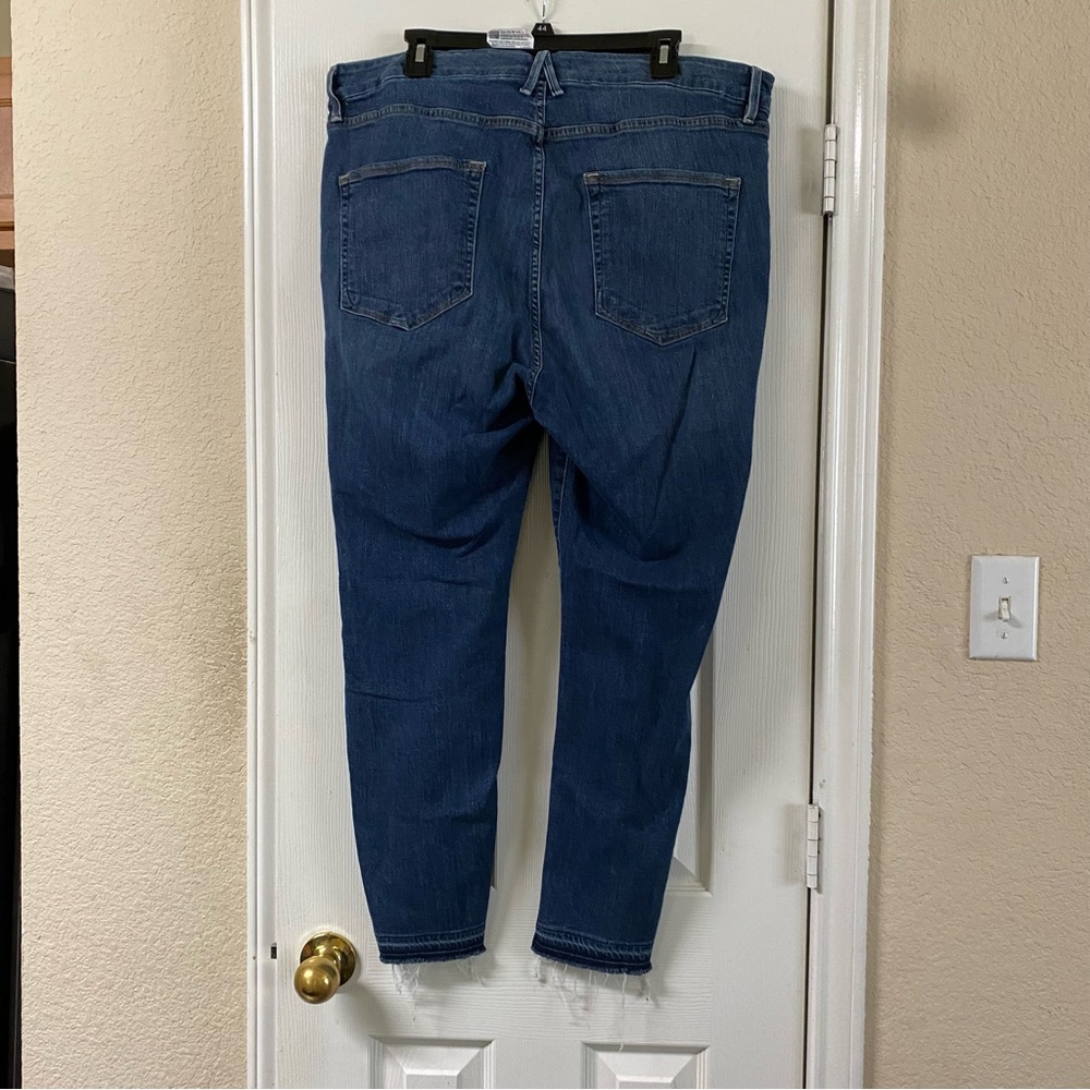 Good American GOOD LEGS SKINNY JEANS Women's Size 22 Blue Denim Fray Hem Jeans - Picture 8 of 14